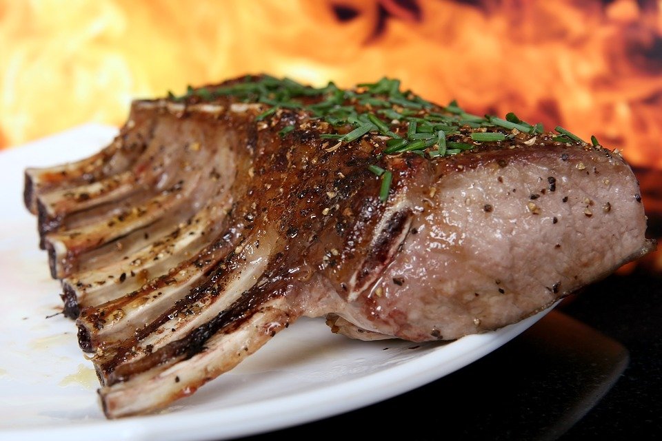 Costolette Di Agnello Con Patate