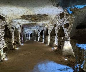 Catacombe di San Giovanni a Siracusa un viaggio tra storia e arte